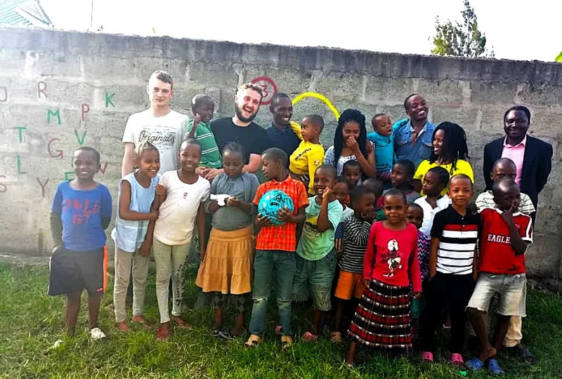 combining safari and volunteering best itineraries